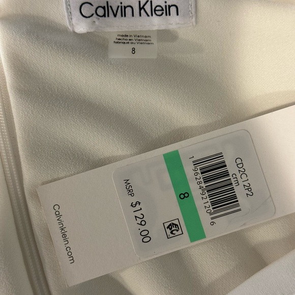 Women’s Calvin Klein white jumper size 8, NWT. Excellent condition. Never worn - Picture 3 of 3